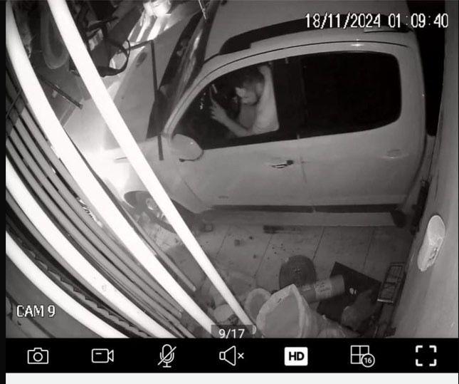 Veículo Invade Loja Agrotriângulo em Canaã dos Carajás na Madrugada