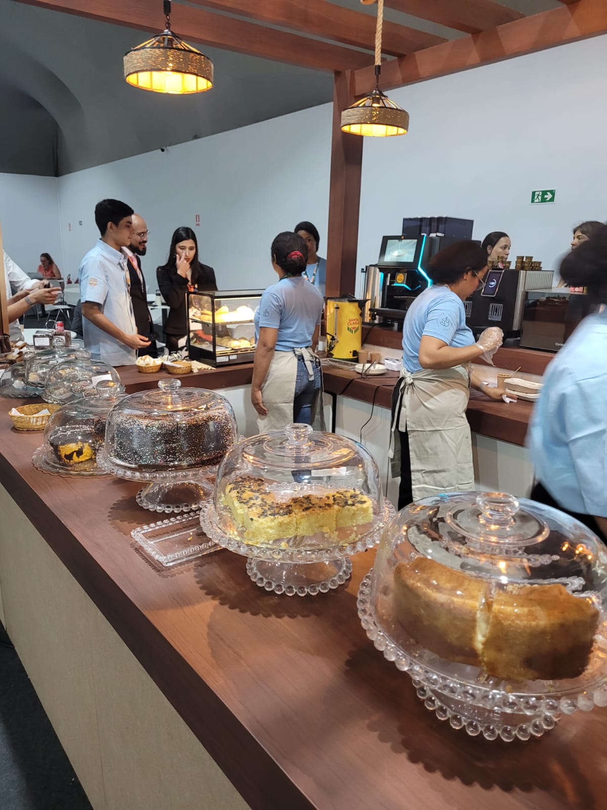 Preços abusivos no Centro Internacional de Imprensa da COP30 geram indignação entre jornalistas