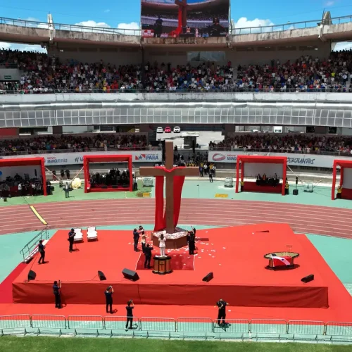 Com apoio do governo do Pará, evento “Família ao Pé da Cruz” reuniu mais de 50 mil pessoas no Mangueirão