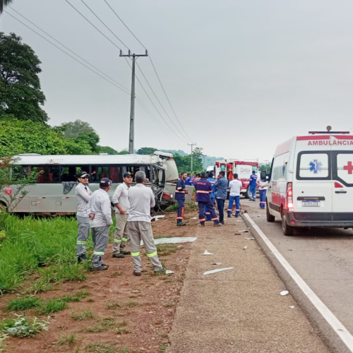 Grave Acidente com Ônibus Escolar Mobiliza Comunidade em Canaã dos Carajás