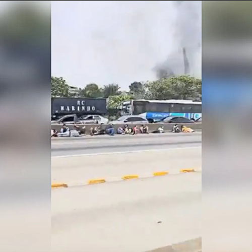 operação da Polícia Militar causou um tiroteio e fechou a Avenida Brasil